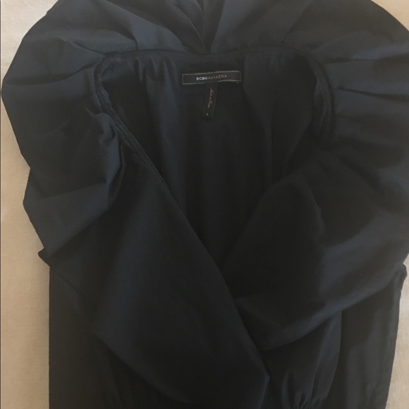 BCBGMAXAZRIA Sleeveless Blouse - Picture 4 of 4